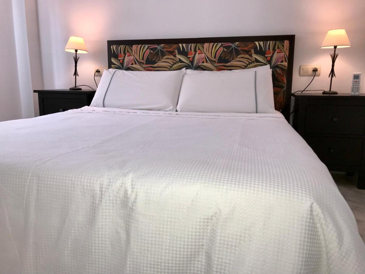 Residencial Las Flores 马尔韦利亚 外观 照片