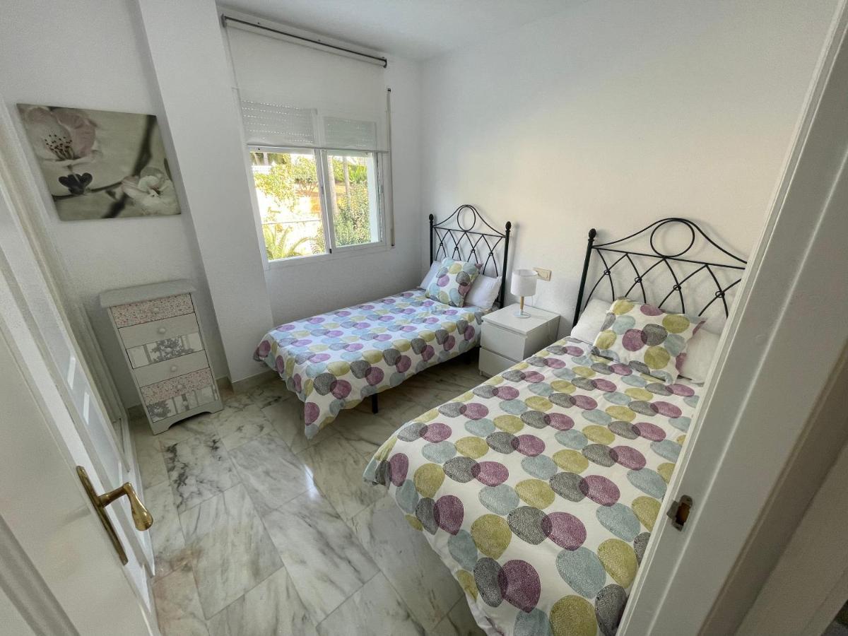 Residencial Las Flores 马尔韦利亚 外观 照片